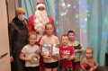 «Сладкий подарок каждому ребенку!» - под таким девизом активисты Молодежного парламента города Вологды проводят новогодние праздники