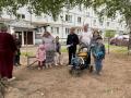 Понедельник — время для плотной работы на округах. Накануне депутаты Вологодской городской Думы провели встречи с жителями и проверили ход благоустройства территорий.