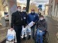 Депутаты городской Думы помогают доставлять льготное питание школьникам 